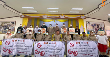 อำเภอเทิง จังหวัดเชียงรายมอบป้ายเพื่อสนันสุนการขับเคลื่อนงานศพปลอเหล้าสุรา ยาสูบและปลอดการพนัน